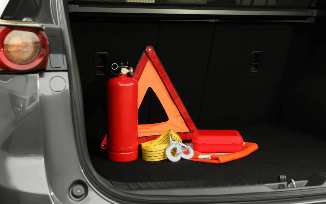 The Benefits of Preparing an Emergency Towing Kit for Your Vehicle