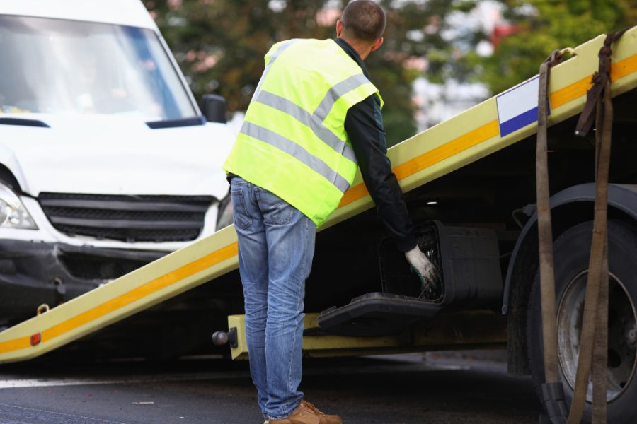 Top Benefits of Choosing Local Towing Services in Salt Lake City