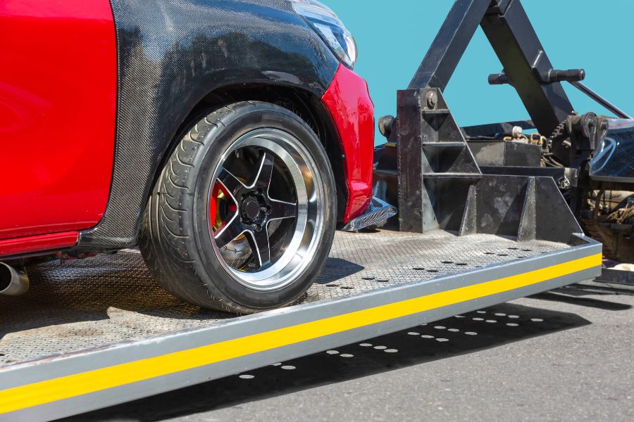 The Benefits of Flatbed Towing for Your Vehicle